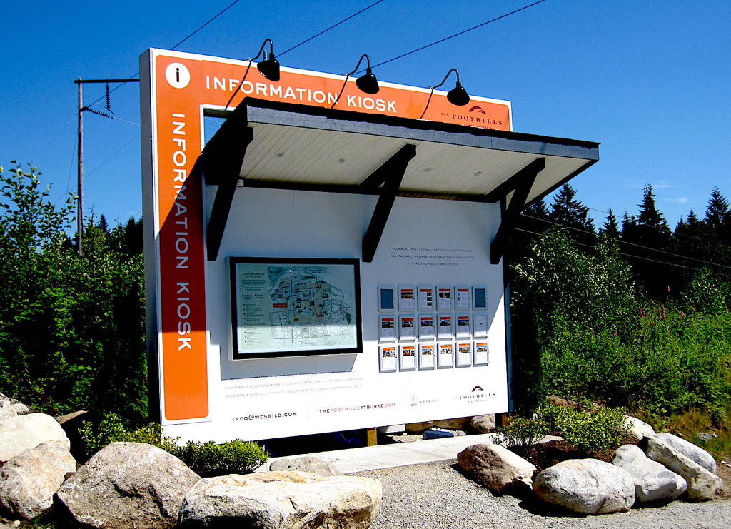 Outdoor Signage | Displays – Displays247