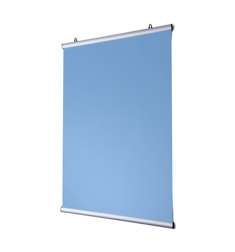 Large banner mounted in banner snap rail 